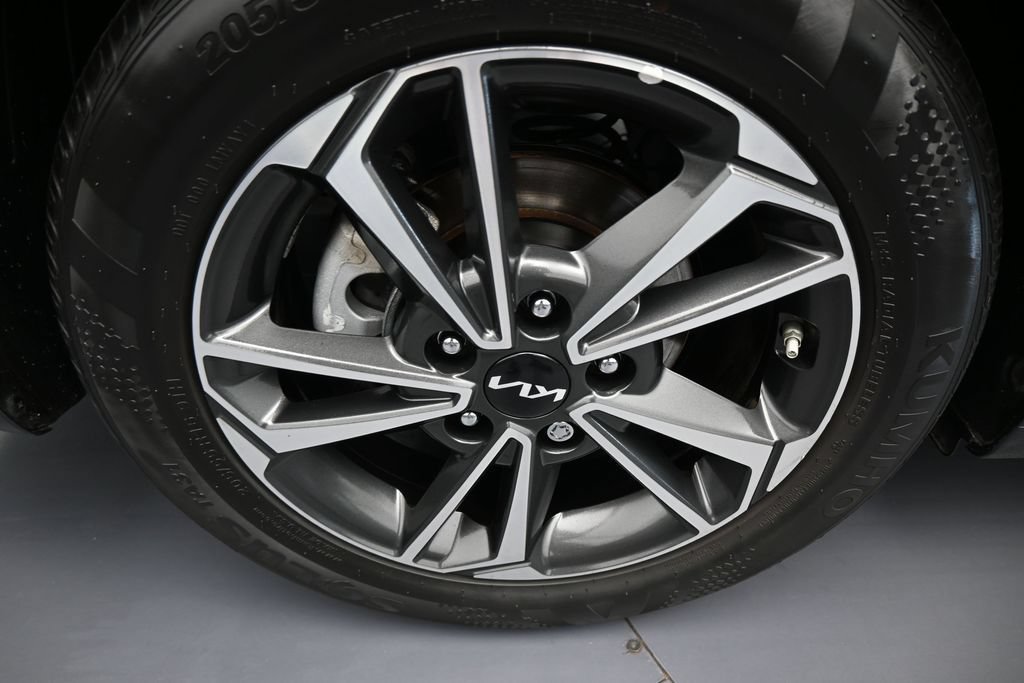 Used 2024 Kia Forte LXS FWD image 37