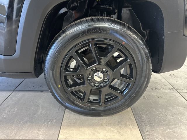 Used 2022 Jeep Renegade Latitude w/ Convenience Group AWD/4WD image 7