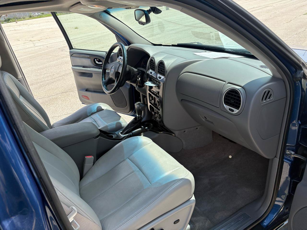 Used 2006 GMC Envoy SLE RWD image 29