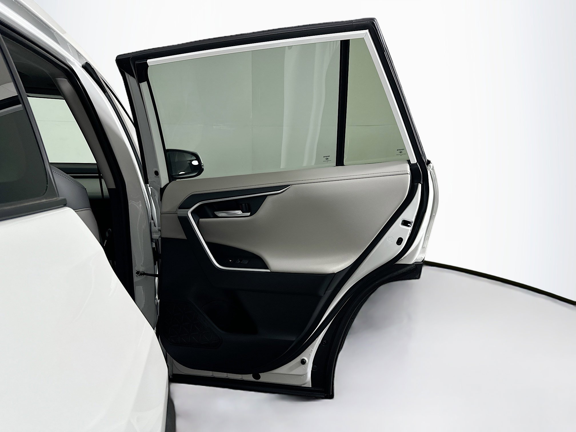 Used 2025 Toyota RAV4 Limited w/ Weather Package image 30