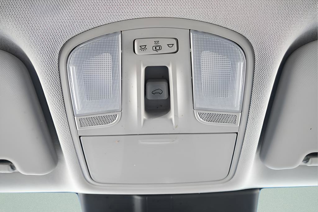 Certified 2023 Hyundai Kona SEL w/ Convenience Package AWD/4WD image 19
