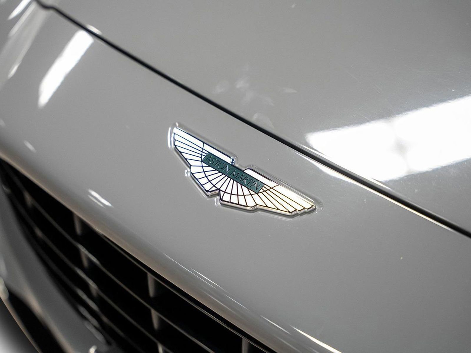 Used 2021 Aston Martin DBX image 10