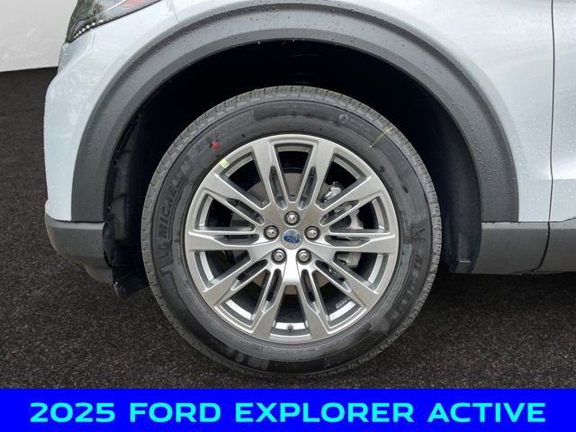 New 2025 Ford Explorer Active w/ Active Comfort Package image 14