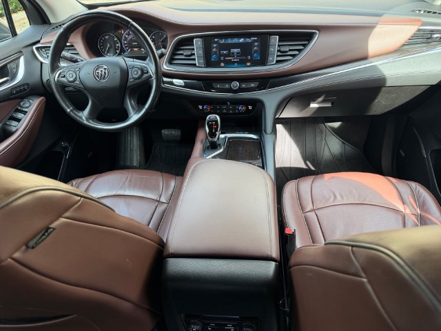 Used 2018 Buick Enclave Avenir w/ Avenir Technology Package AWD/4WD image 15