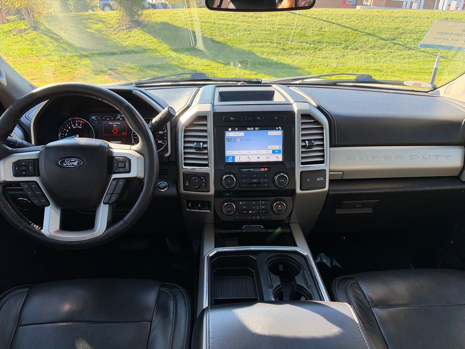 Used 2017 Ford F250 Lariat w/ Lariat Ultimate Package AWD/4WD image 3