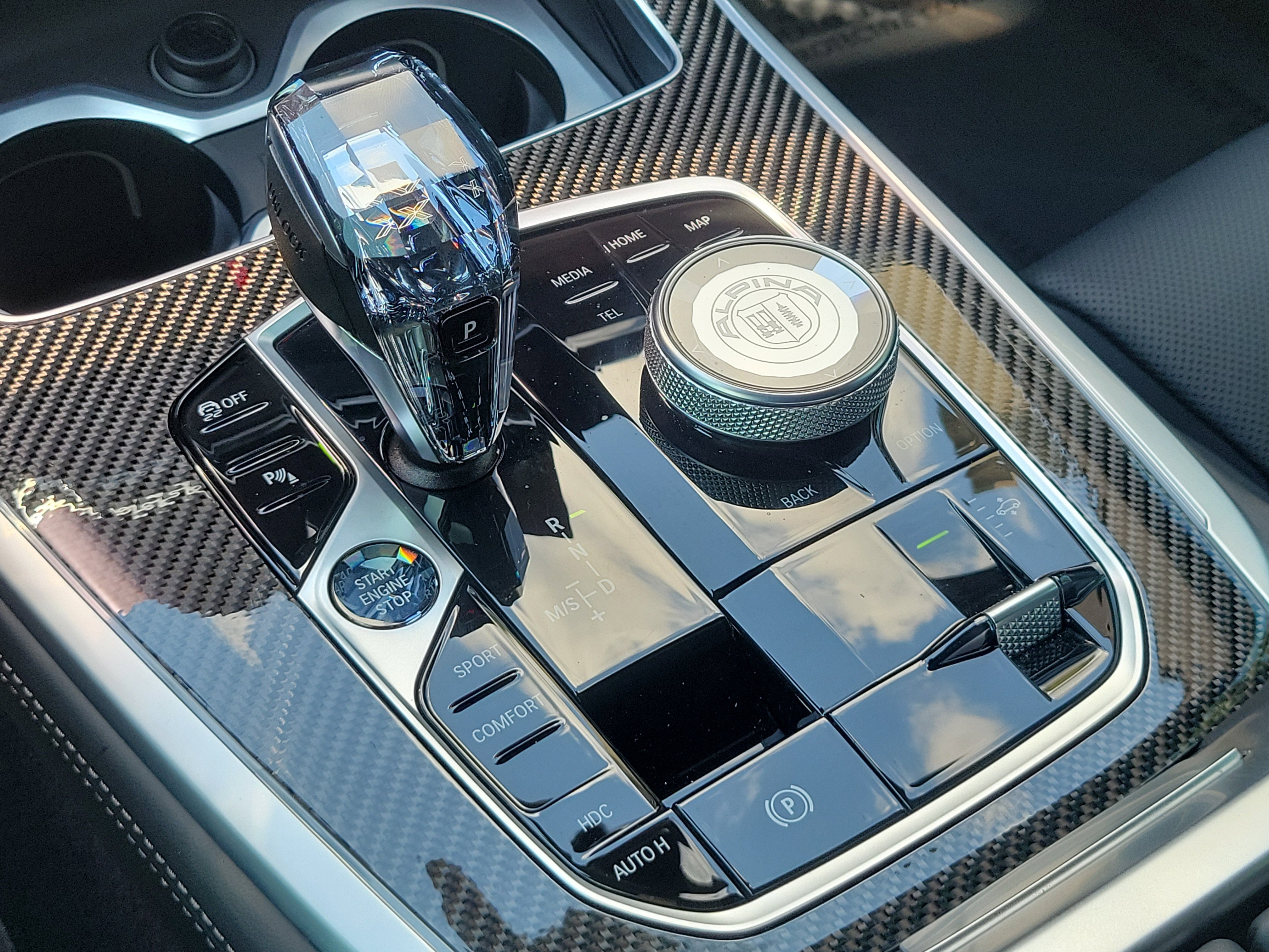 Used 2024 BMW ALPINA XB7 image 35