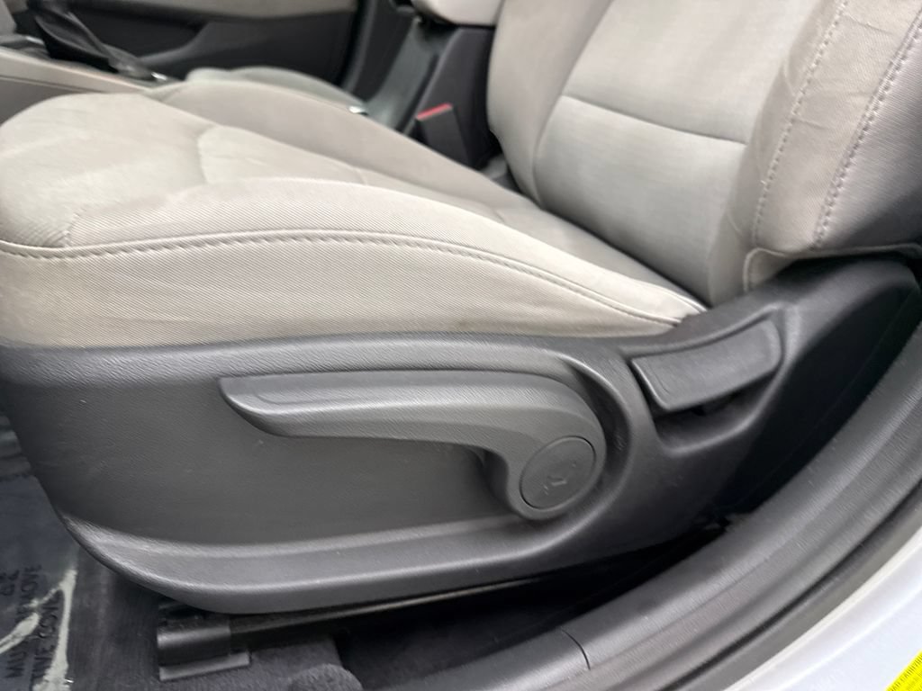 Used 2017 Hyundai Elantra SE w/ SE A/T Tech Package 03 FWD image 13