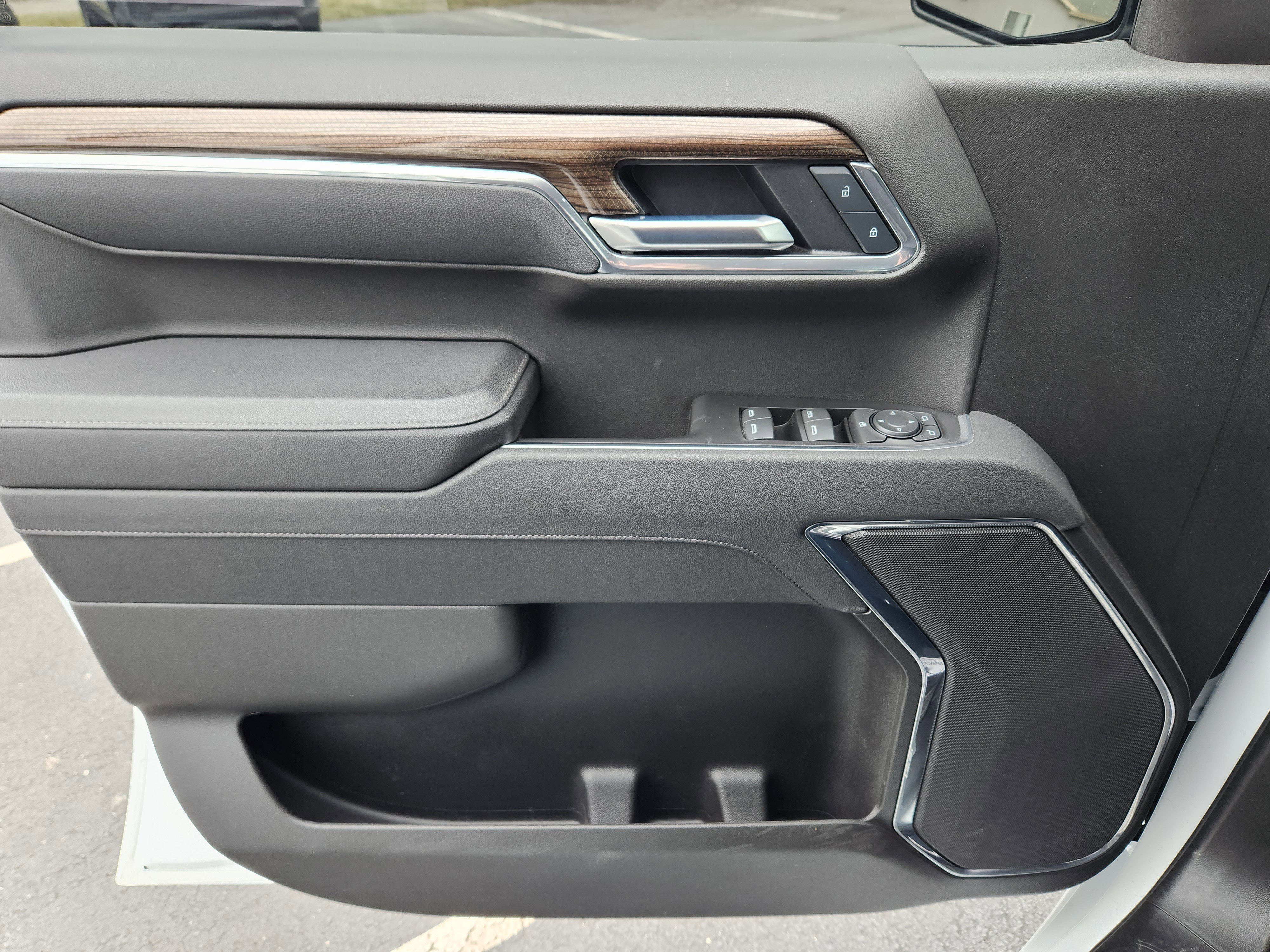 Used 2025 Chevrolet Silverado 1500 LT Trail Boss image 23