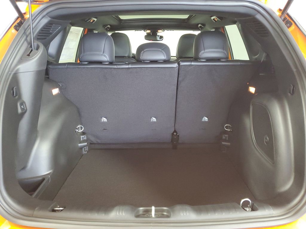 New 2026 Jeep Compass Latitude w/ Sun and Sound Group image 24