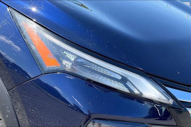 Used 2024 Nissan Rogue SV FWD image 30