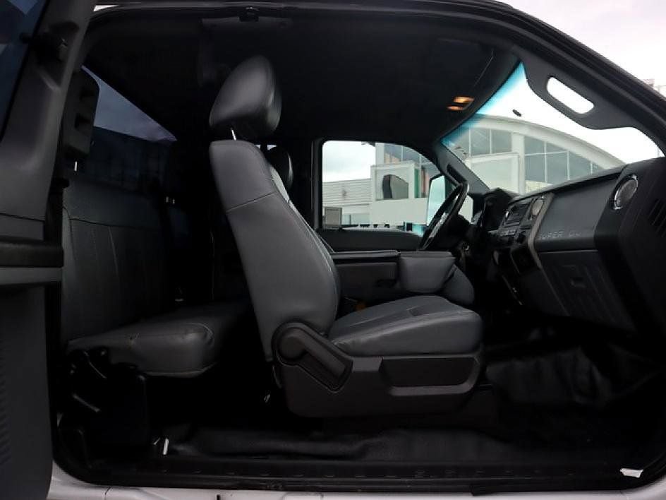 Used 2017 Ford F650 2WD SuperCab Super Duty image 25