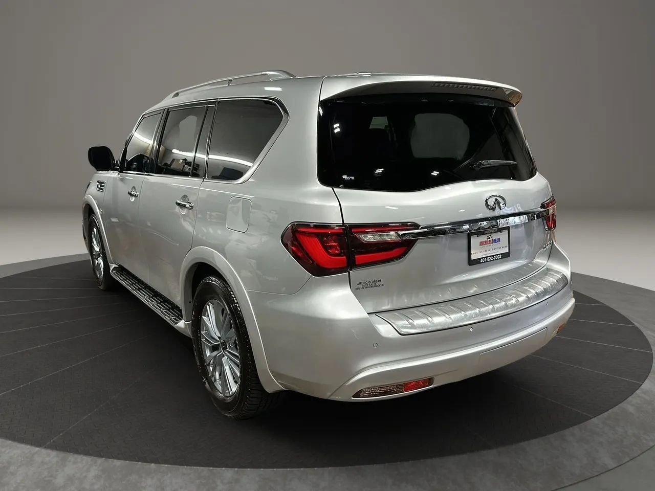Used 2019 INFINITI QX80 Luxe image 3