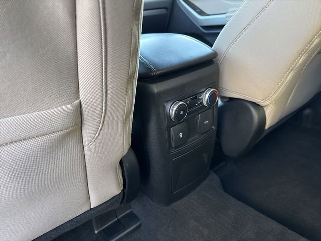 Used 2022 Ford Explorer XLT AWD/4WD image 22