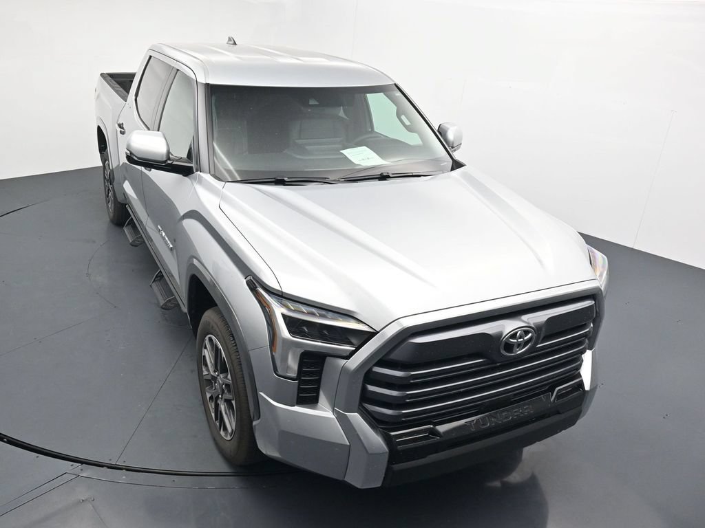 Used 2026 Toyota Tundra Limited AWD/4WD image 10