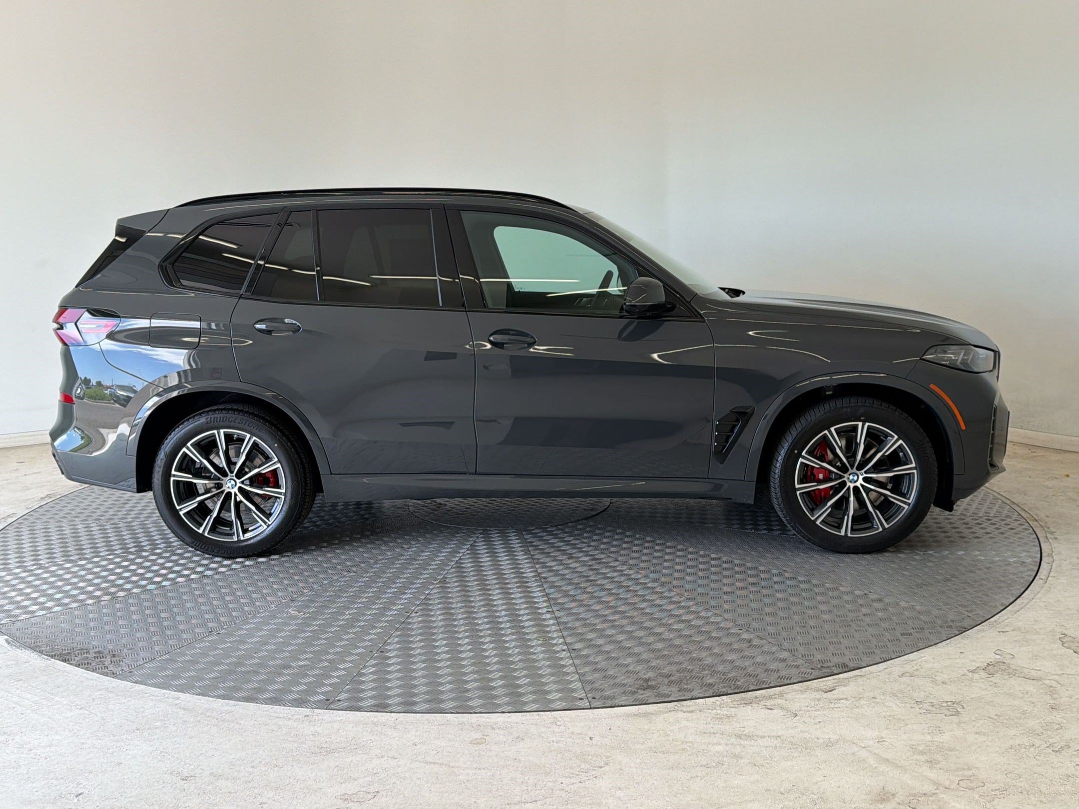 New 2026 BMW X5 xDrive40i w/ Executive Package AWD/4WD image 8