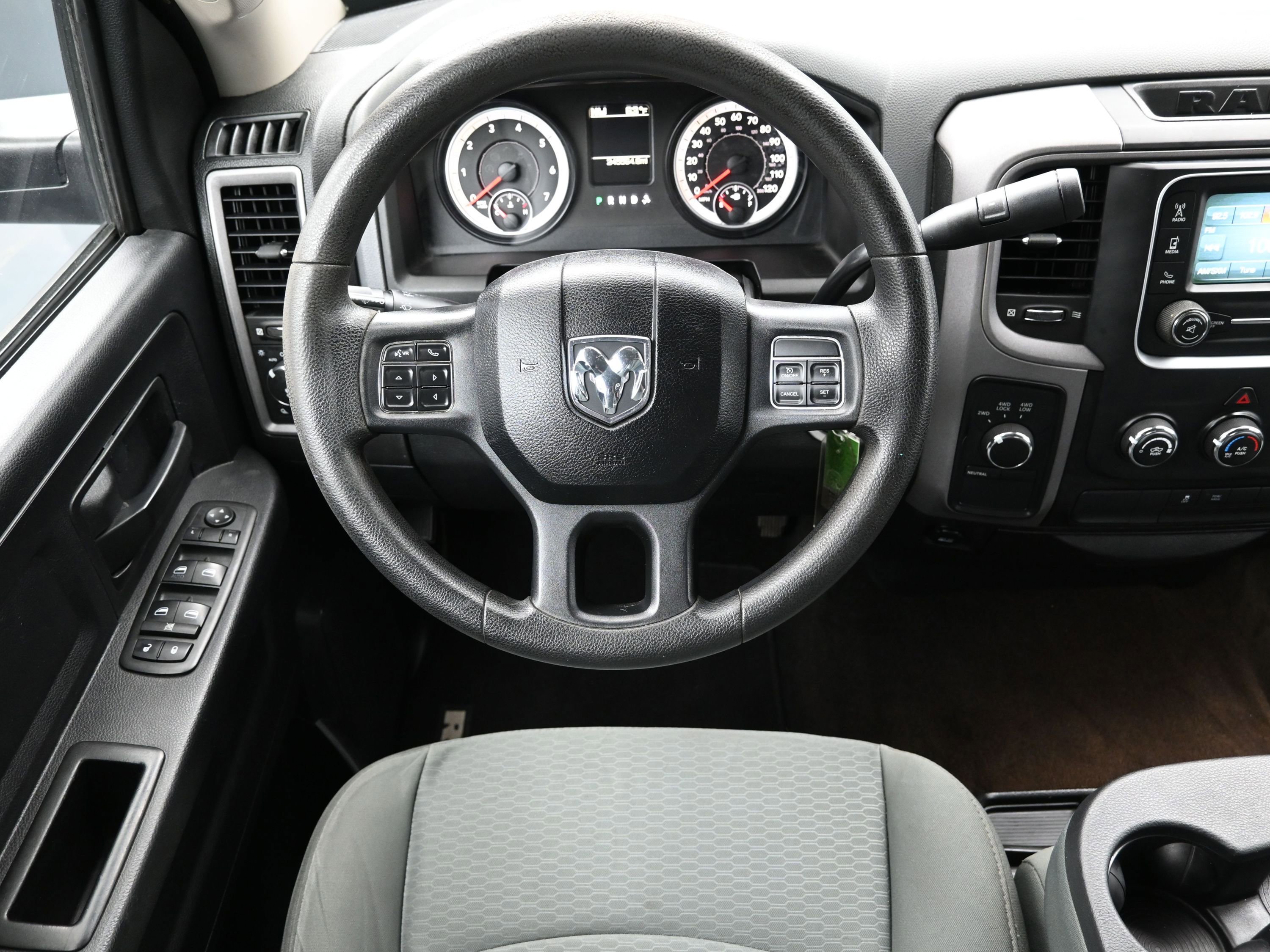 Used 2014 RAM 1500 Express image 25