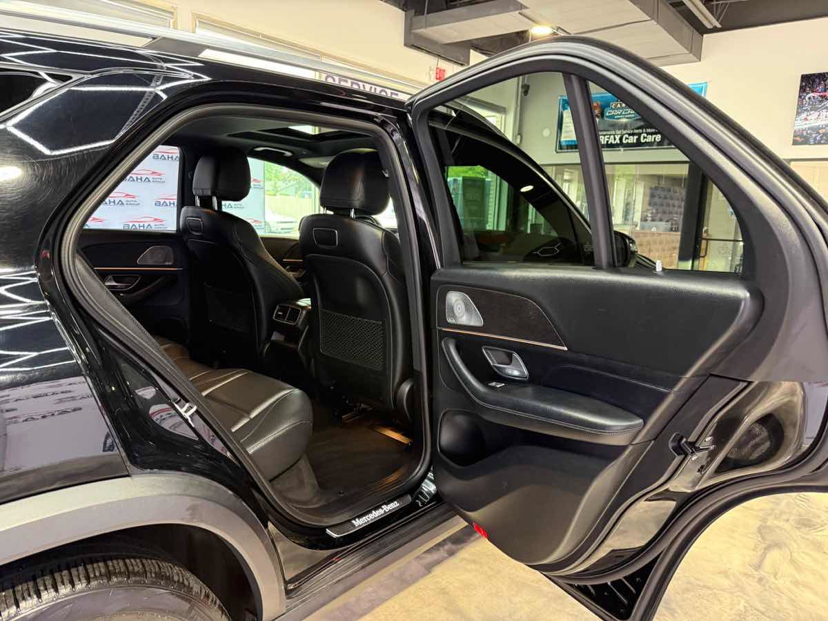 Used 2020 Mercedes-Benz GLE 350 4MATIC w/ Premium Package image 41