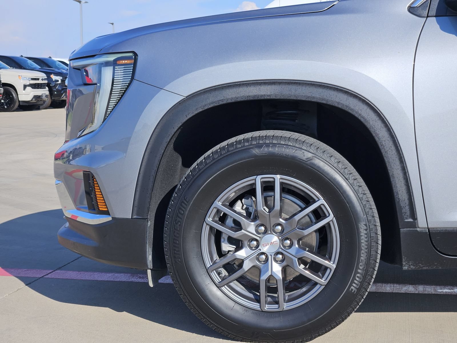Certified 2025 GMC Acadia Elevation FWD image 12