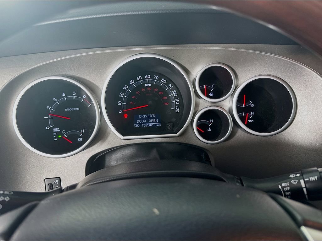 Used 2016 Toyota Sequoia Platinum image 12