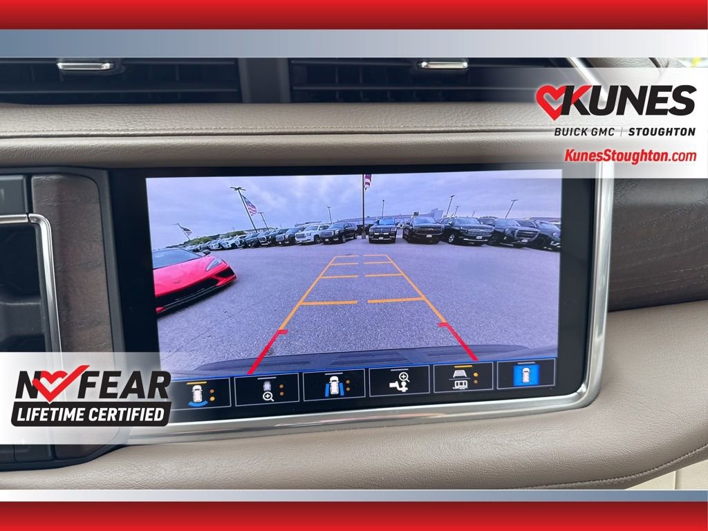 Used 2021 GMC Yukon Denali w/ Denali Premium Package image 33