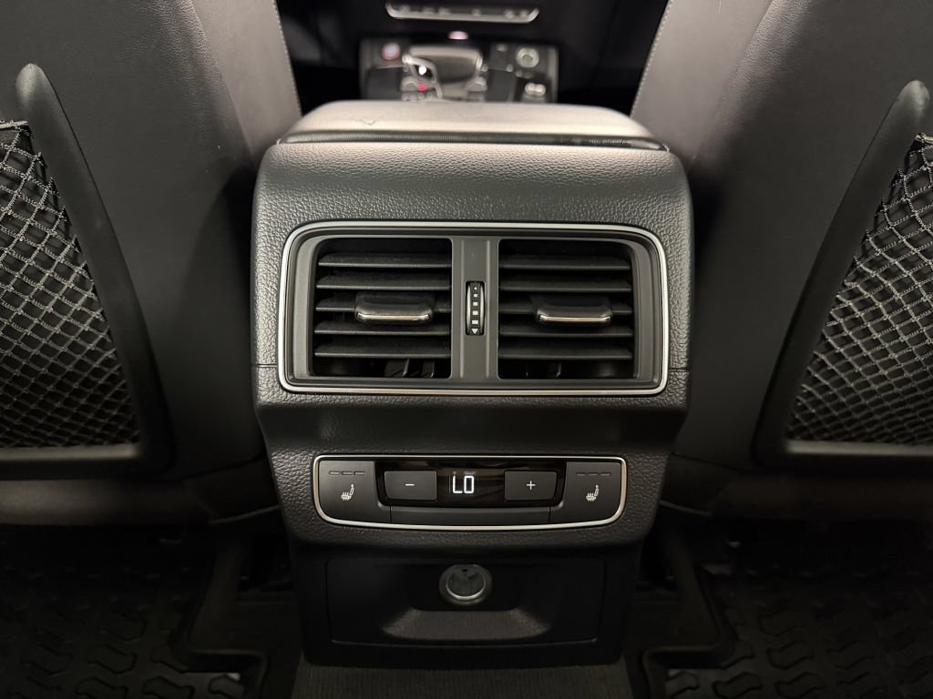 Used 2018 Audi SQ5 Premium Plus w/ Navigation Package AWD/4WD image 56