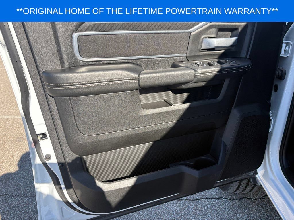 New 2025 RAM 2500 Big Horn AWD/4WD image 9