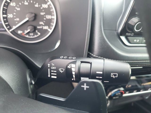 Used 2022 Nissan Rogue SV image 37