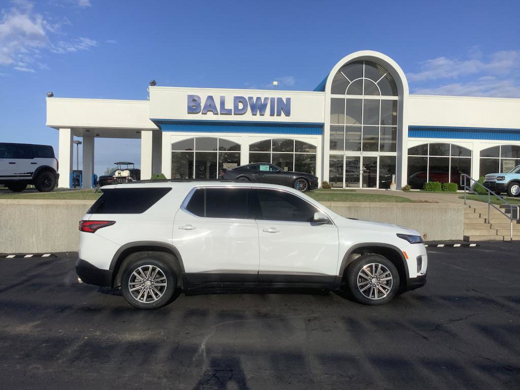 Used 2023 Chevrolet Traverse LT image 8