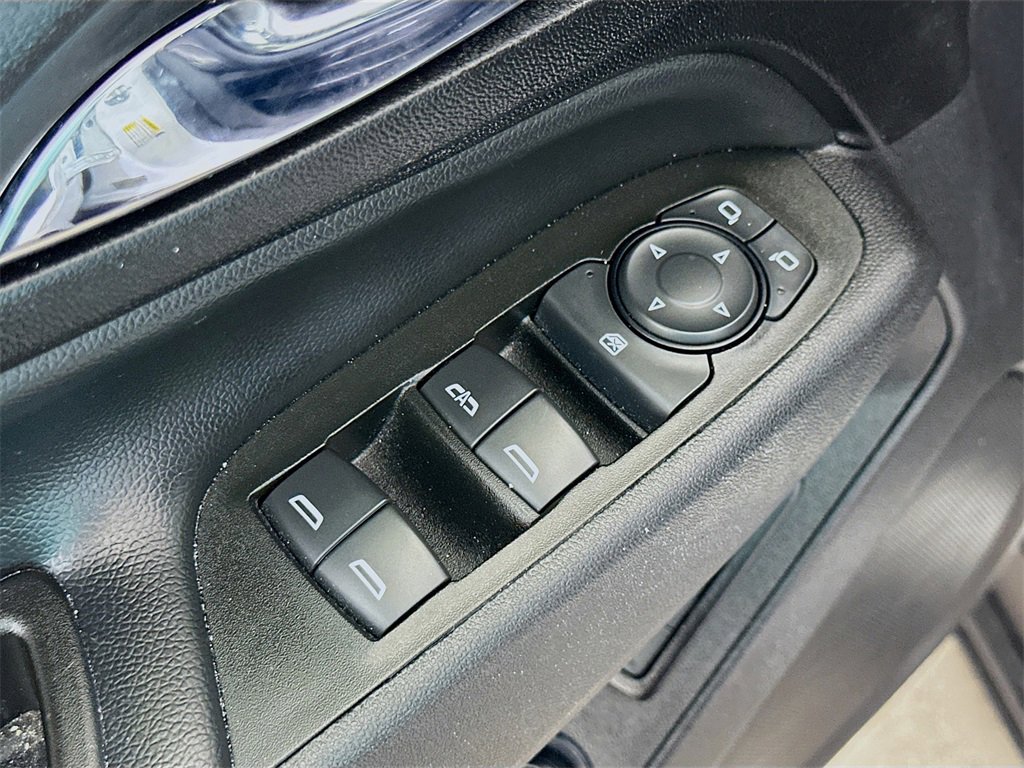 Used 2021 Chevrolet Equinox Premier image 19