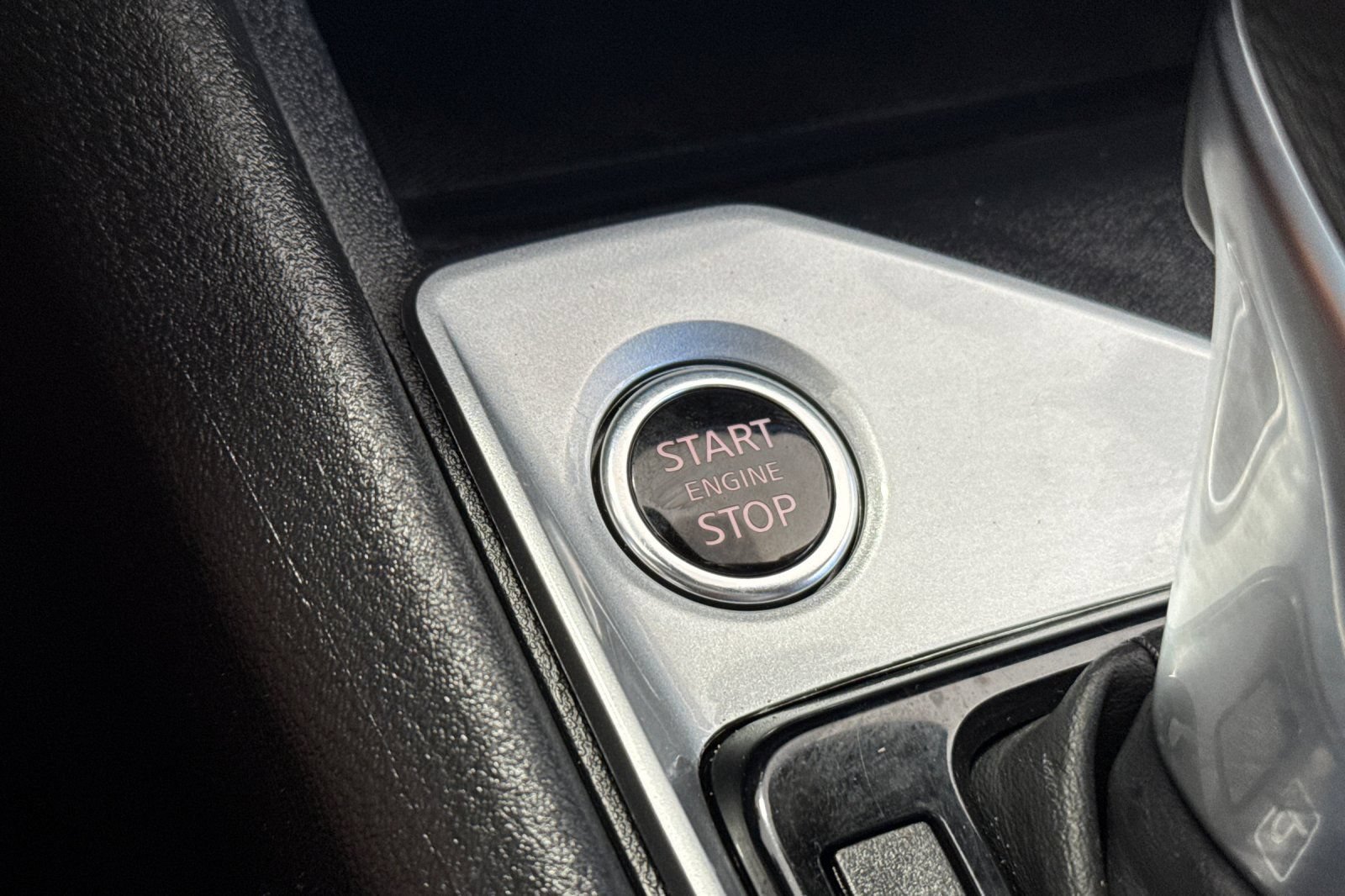Used 2025 Nissan Altima 2.5 SV FWD image 21