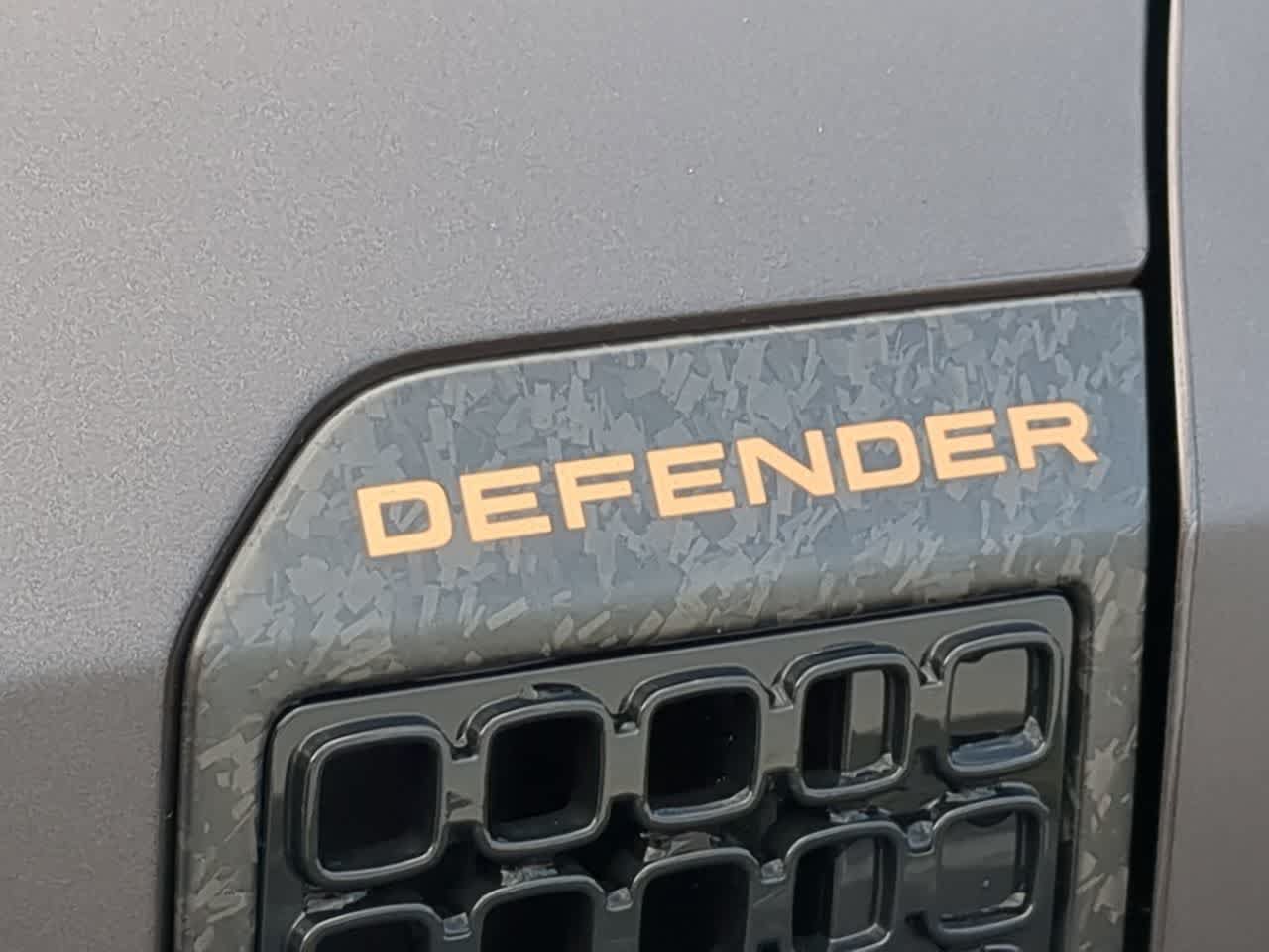 New 2026 Land Rover Defender 110 OCTA AWD/4WD image 13