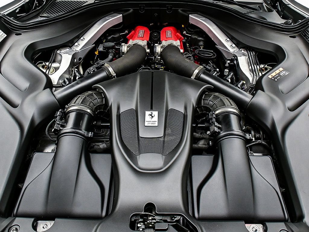 Used 2025 Ferrari Roma Spider RWD image 29