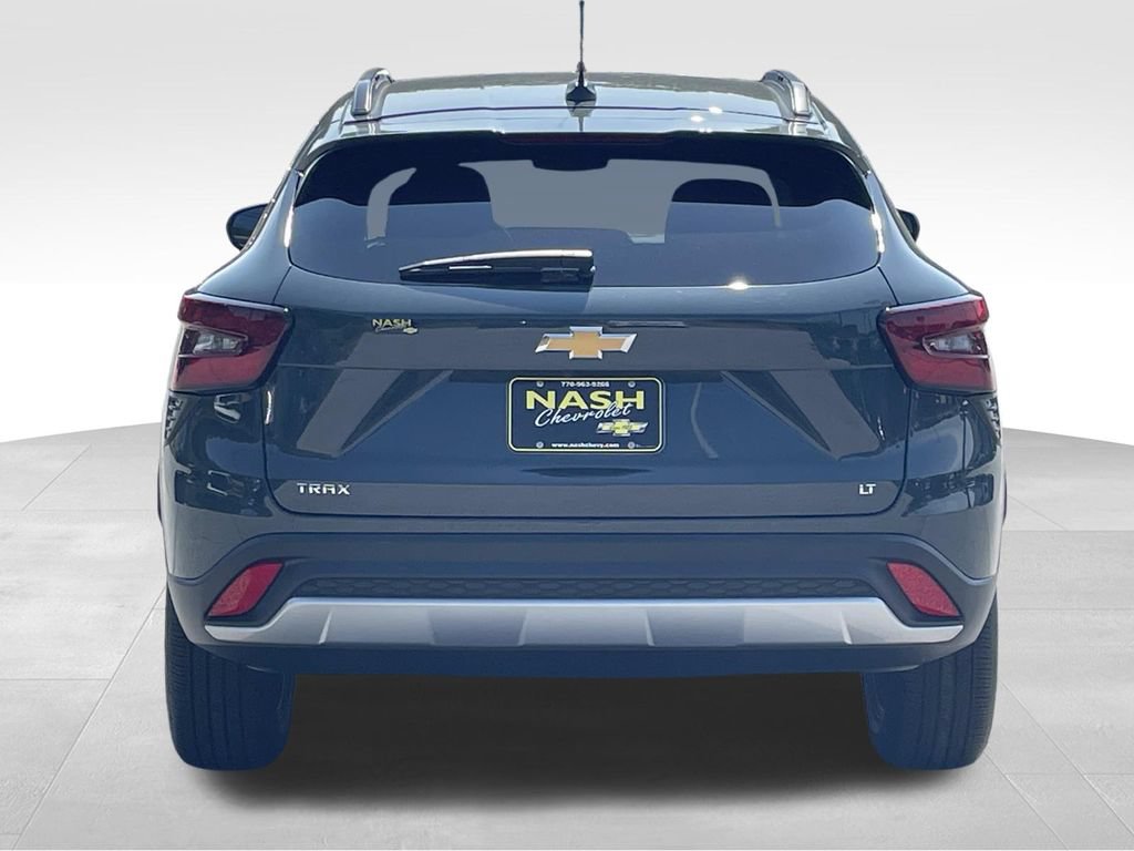 New 2026 Chevrolet Trax LT w/ Driver Confidence Package FWD image 4