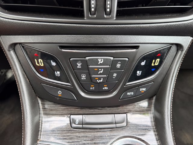 Used 2016 Buick Envision Premium AWD/4WD image 14