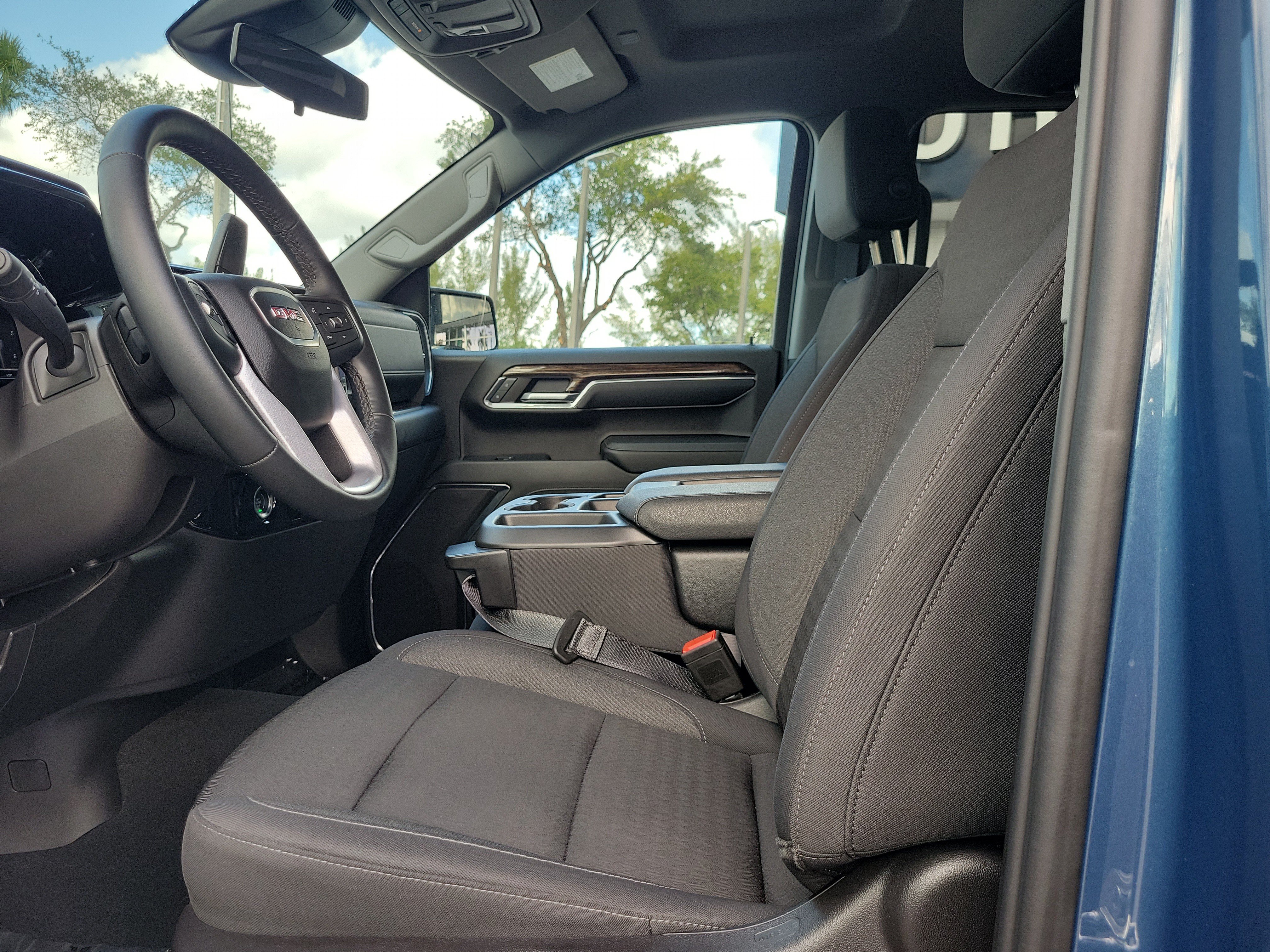 Used 2024 GMC Sierra 1500 Elevation RWD image 12
