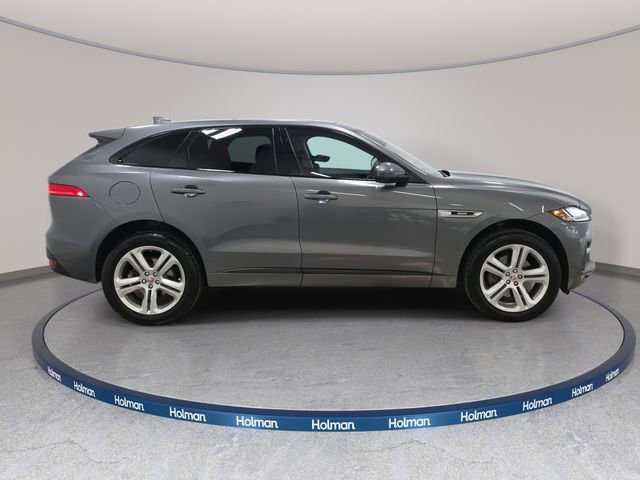 Used 2017 Jaguar F-PACE R-Sport image 4