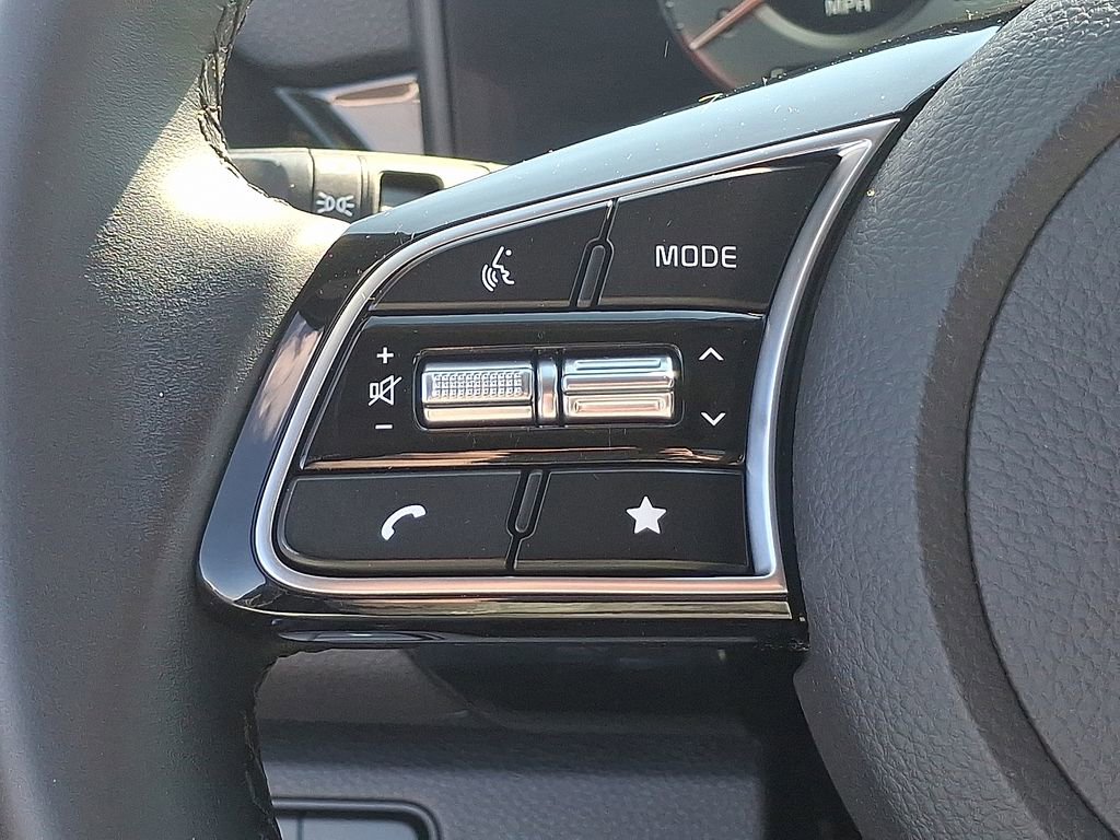 Certified 2024 Kia Seltos S image 16