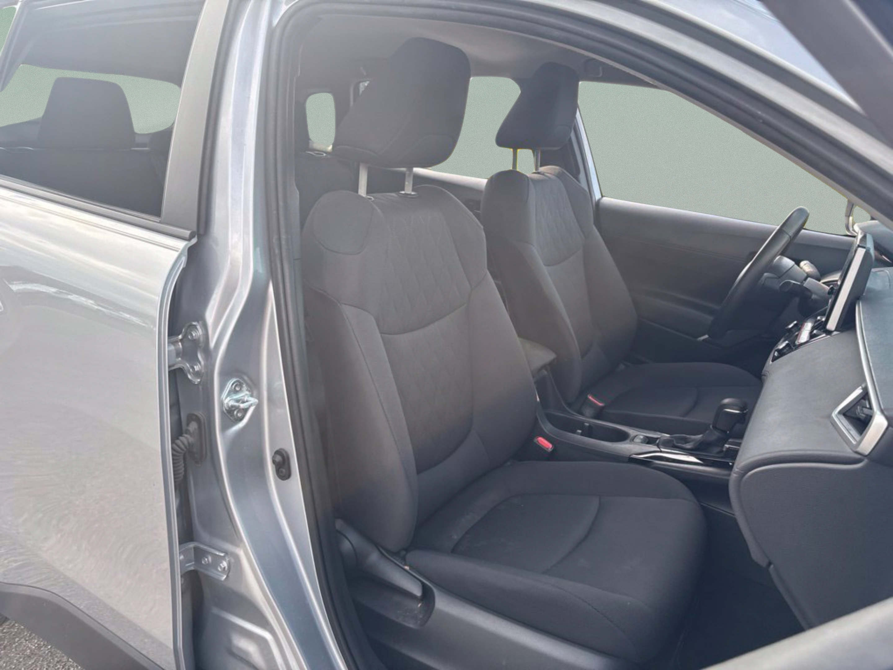 Used 2024 Toyota Corolla Cross LE FWD image 24