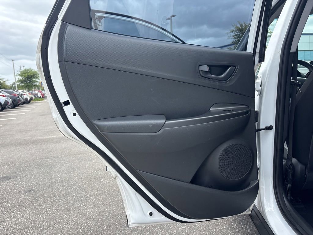 Used 2022 Hyundai Kona SE FWD image 14