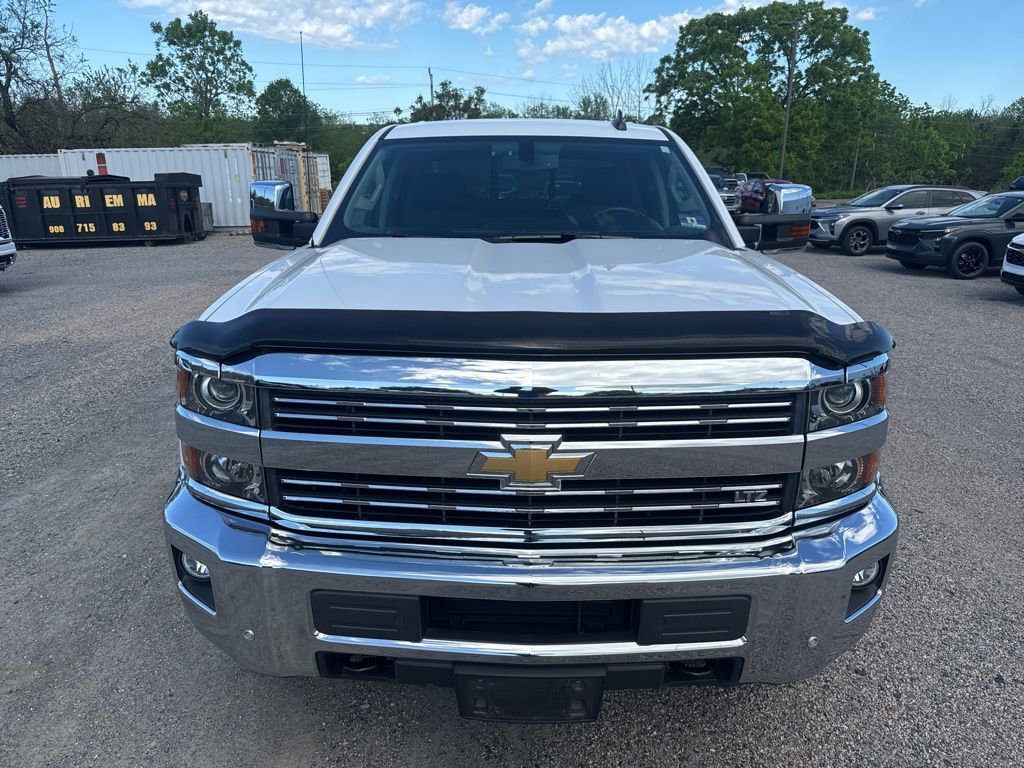 Used 2017 Chevrolet Silverado 2500 LTZ AWD/4WD image 4