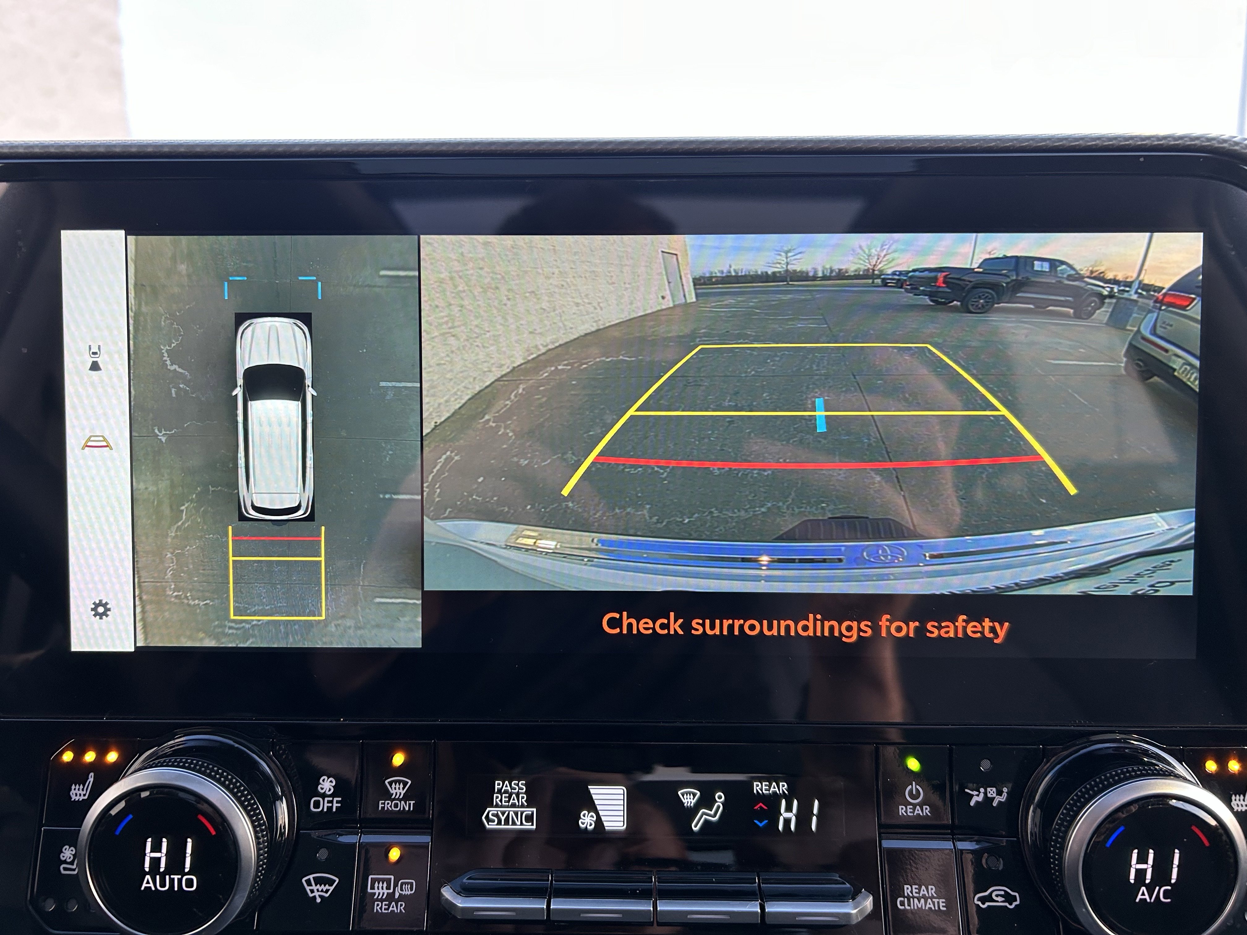 Used 2024 Toyota Highlander Platinum AWD/4WD image 33