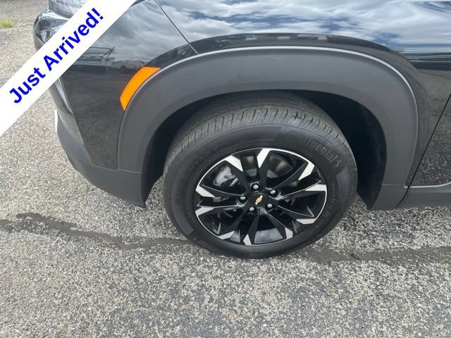 Used 2023 Chevrolet TrailBlazer LT AWD/4WD image 10