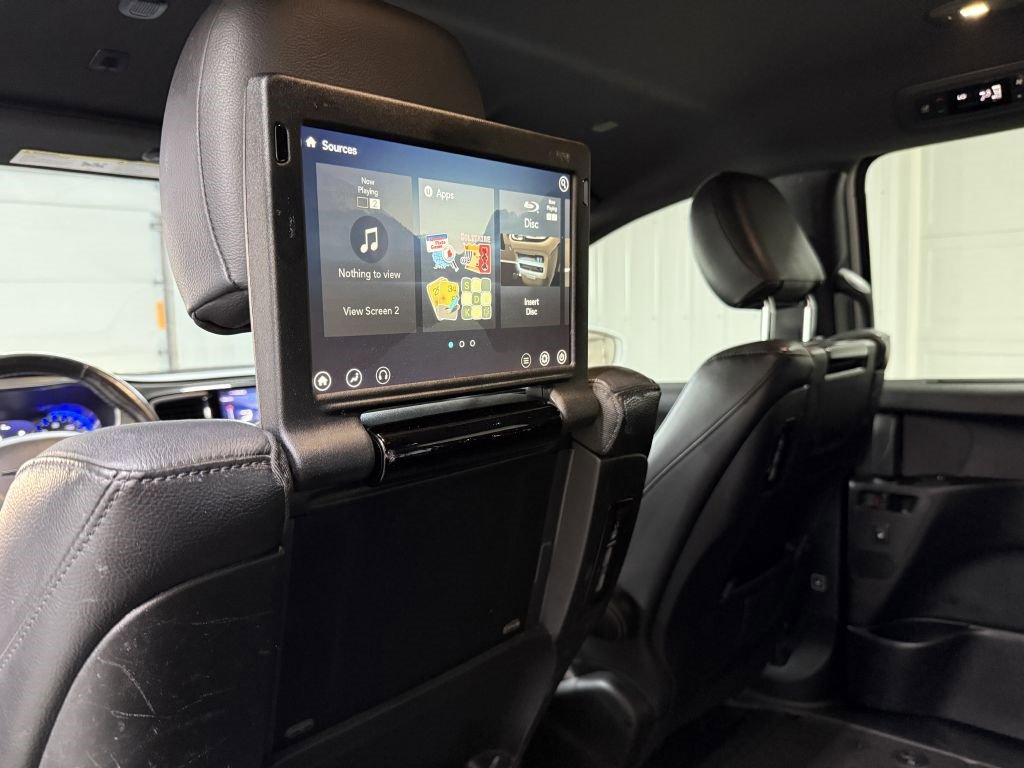 Used 2019 Chrysler Pacifica Touring-L Plus w/ S Appearance Package image 11