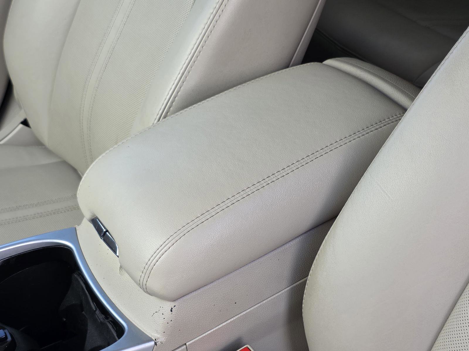 Used 2015 Cadillac SRX Luxury w/ Trailering Package image 42