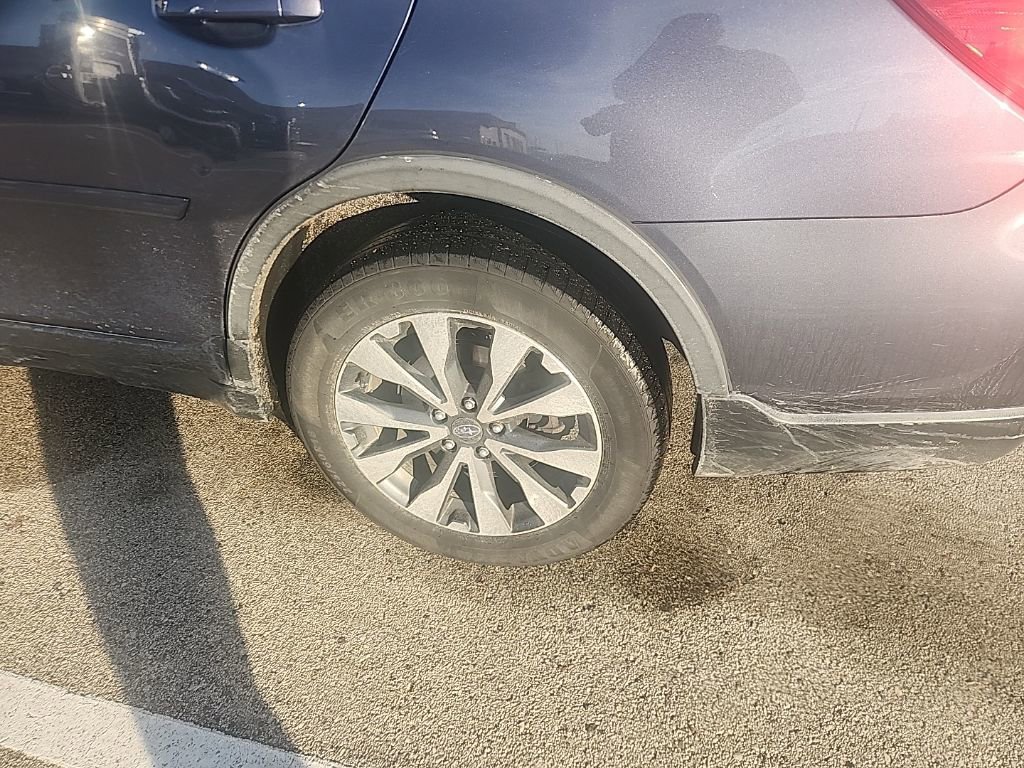 Used 2015 Subaru Outback 2.5i Limited image 7