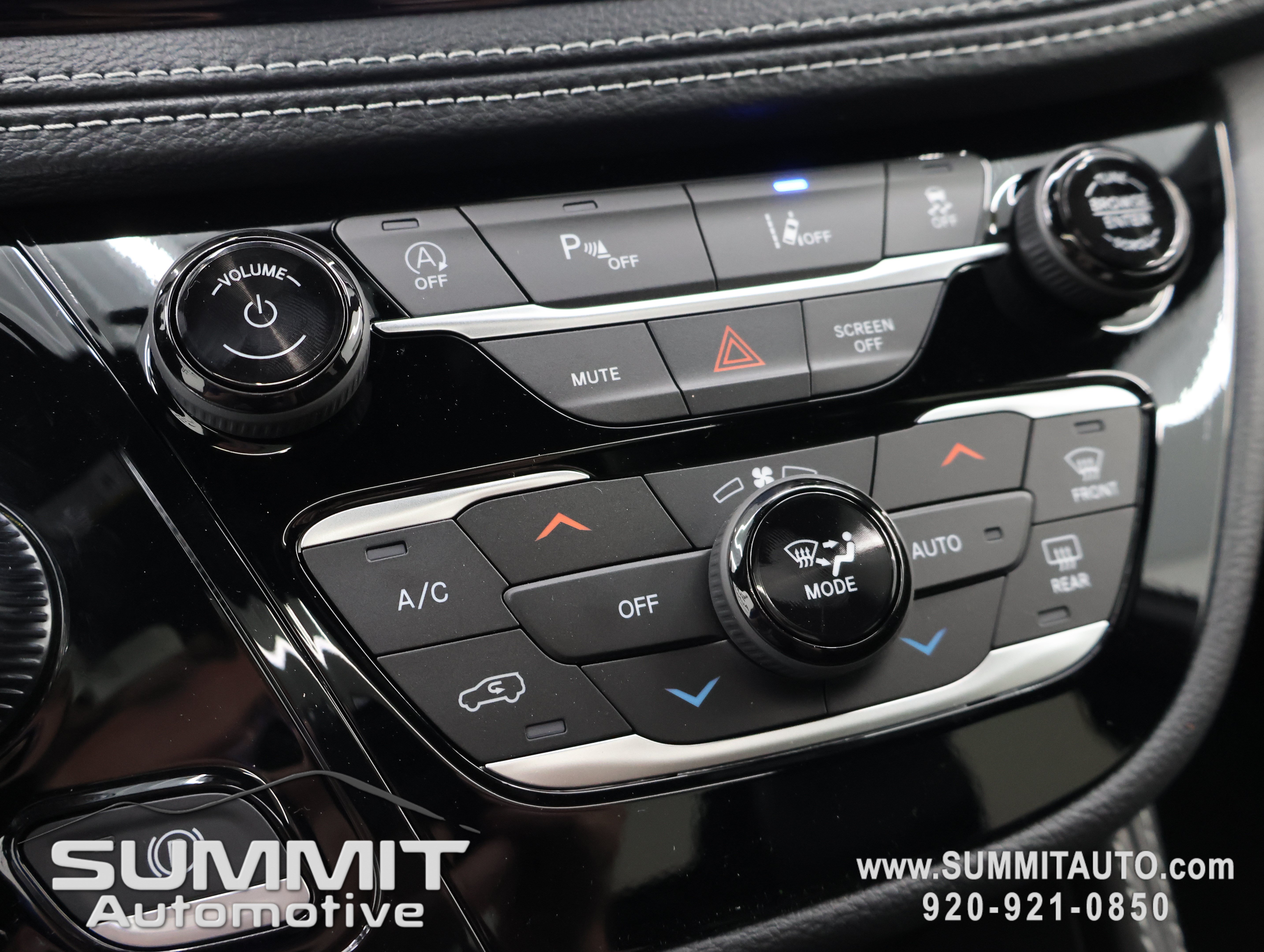 New 2027 Chrysler Pacifica Limited AWD/4WD image 62