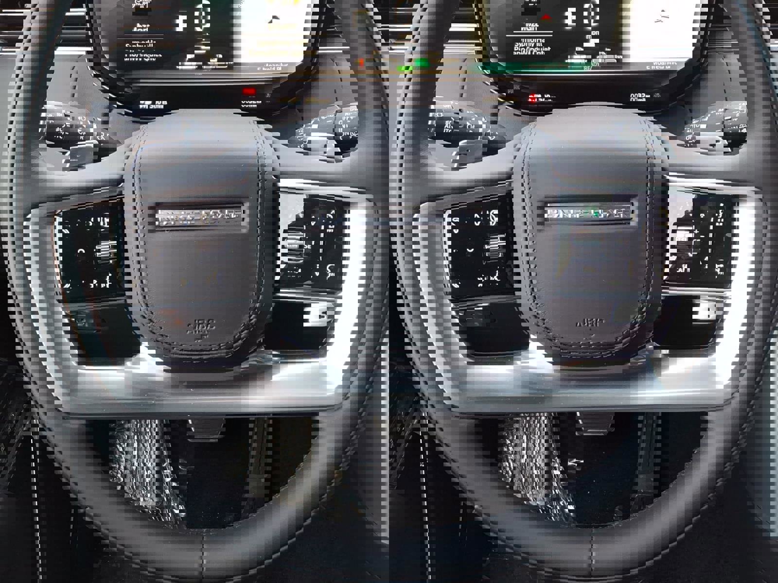 New 2026 Land Rover Range Rover SE image 15