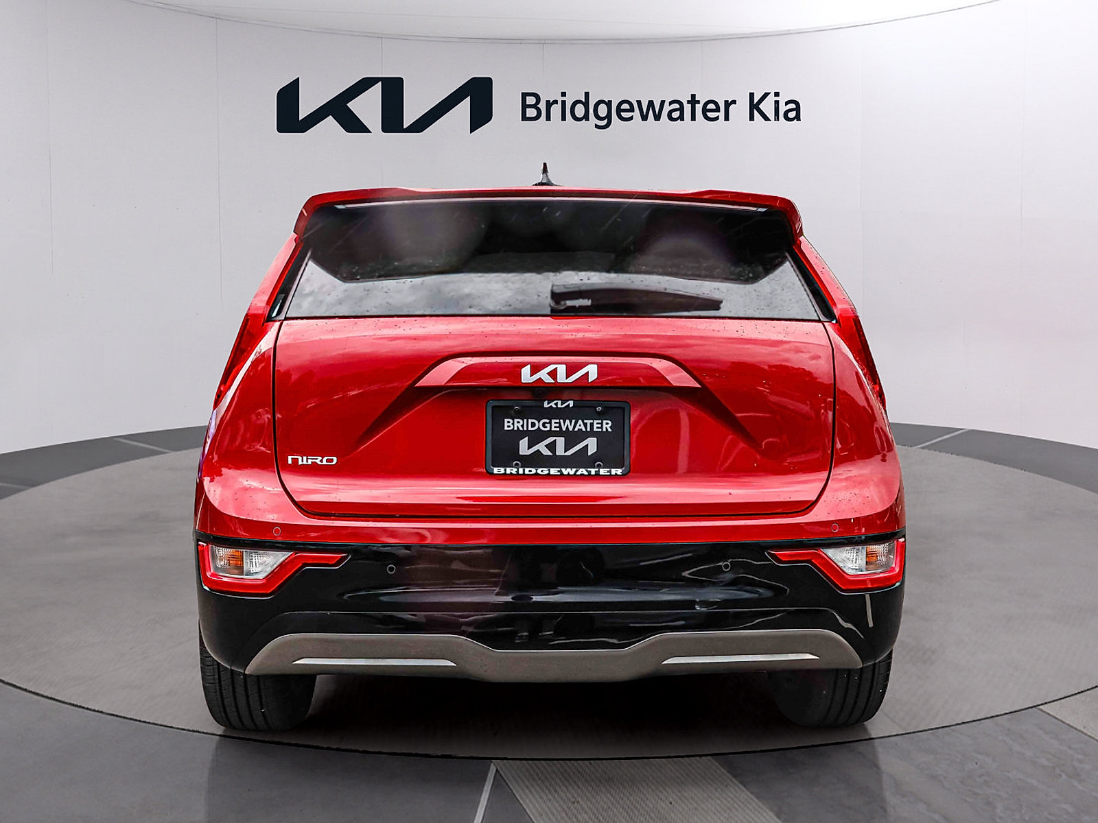 Certified 2024 Kia Niro Wind w/ Wind Preserve Package FWD image 5