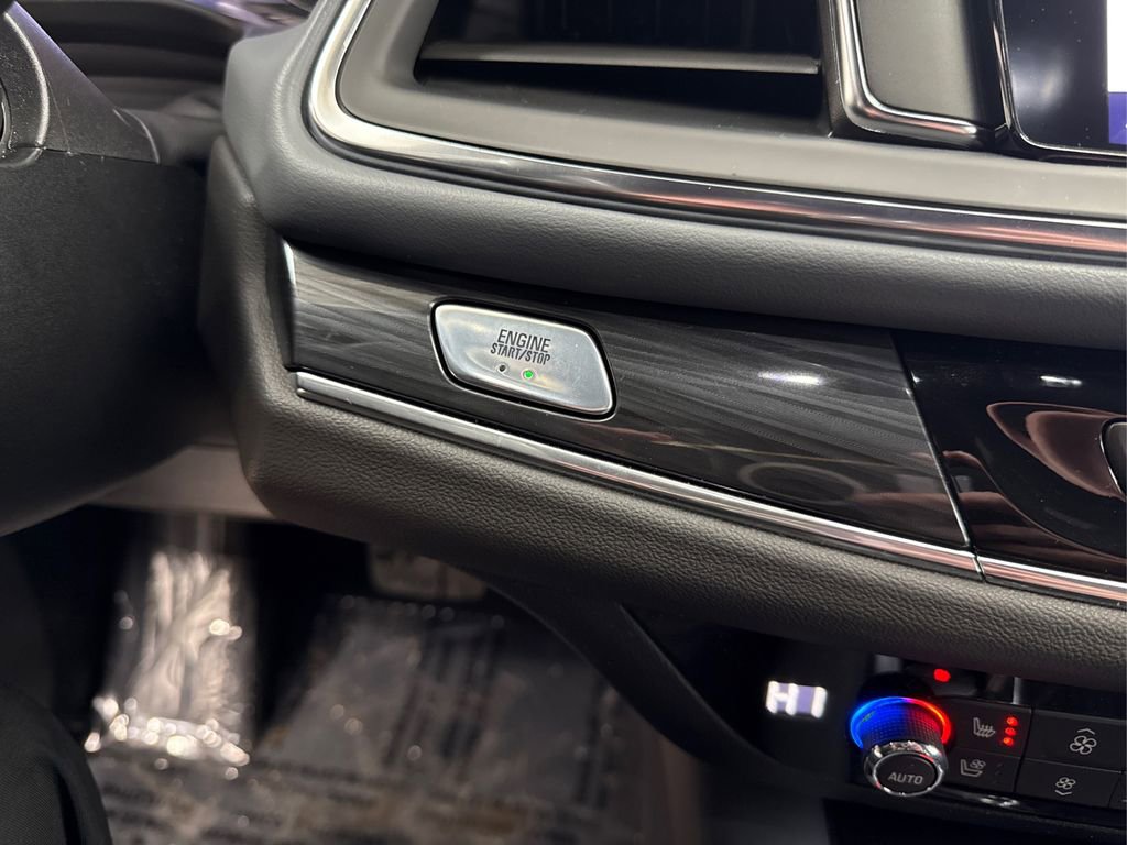 Used 2024 Buick Enclave Premium image 35