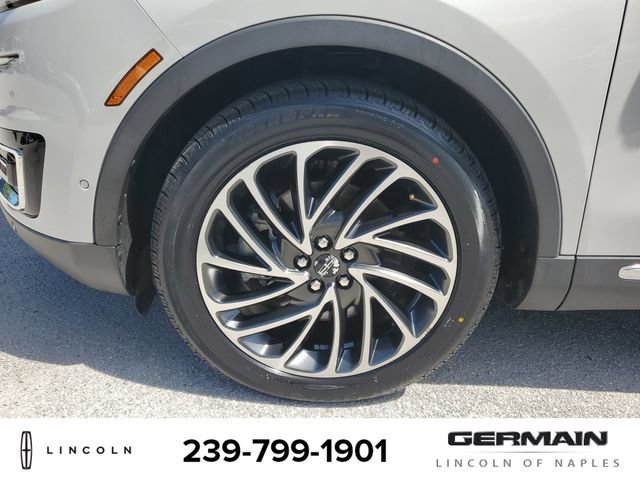 Used 2020 Lincoln Nautilus Reserve w/ Equipment Group 201A FWD image 12